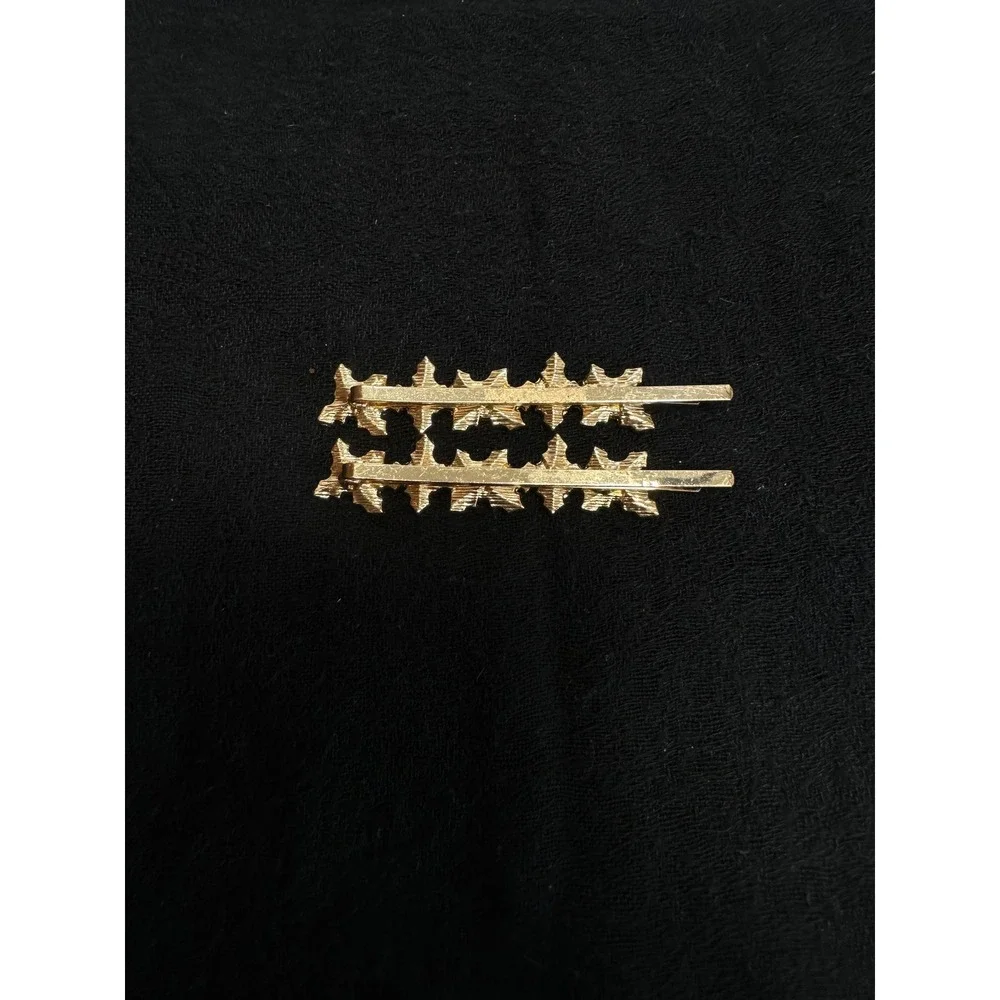 Holly Berry‎ Hair Bobby Pins Gold Tone Green Red Christmas Holiday Festive